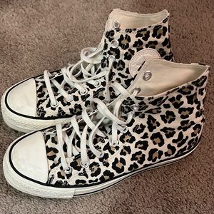 platform cheetah converse